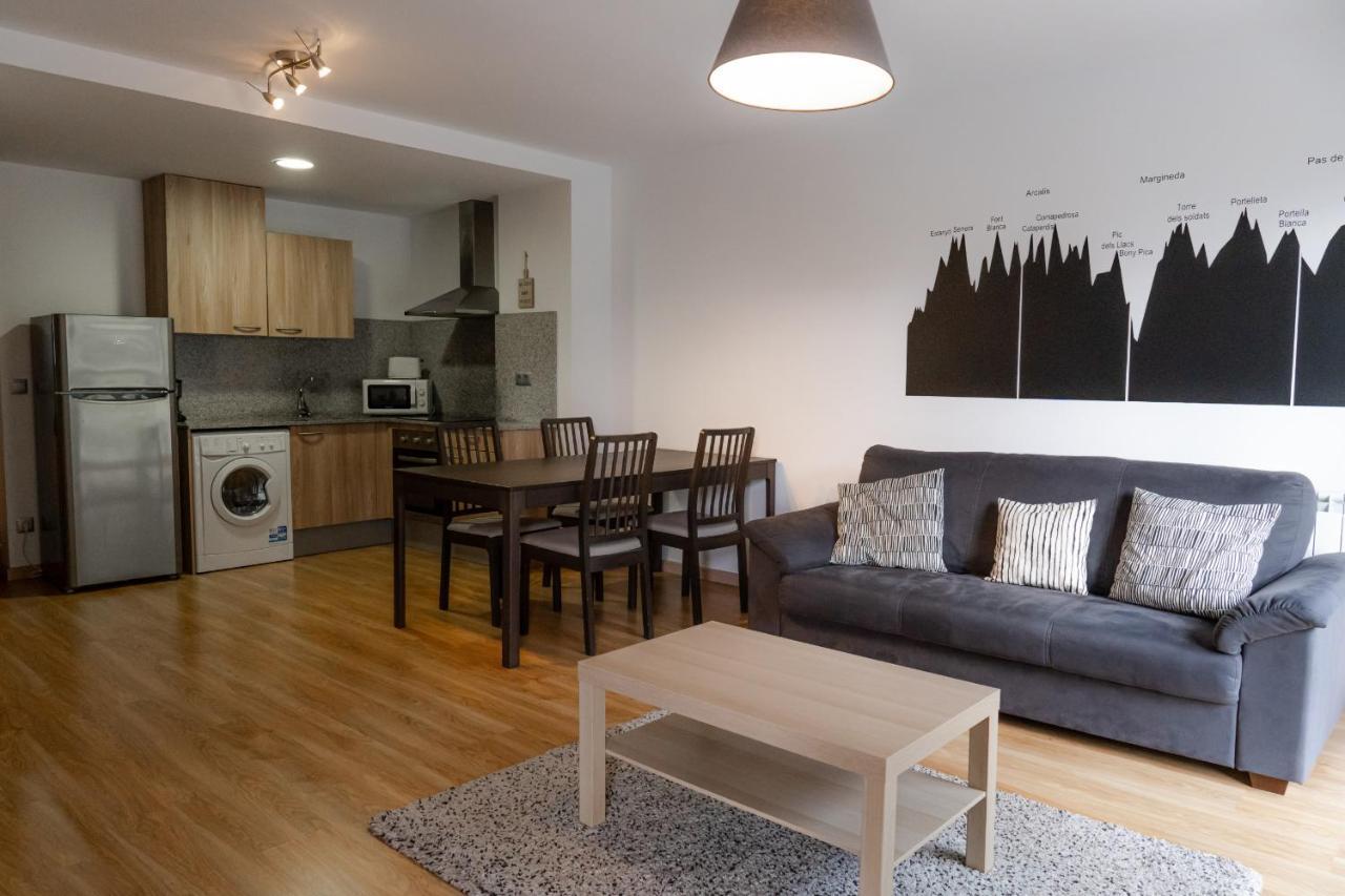 Apartamento Moderno El Bosque En Arinsal Luaran gambar