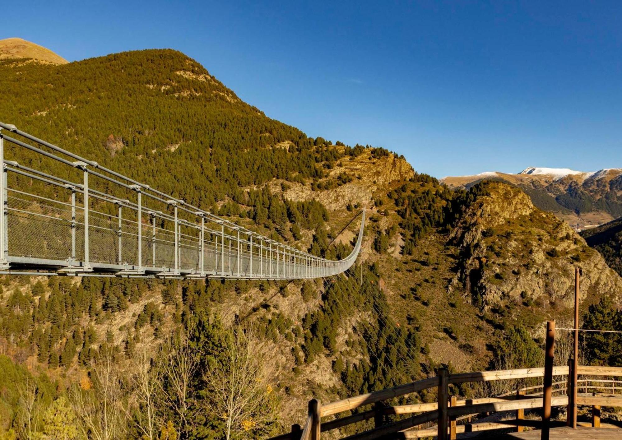 Apartamento Moderno El Bosque En Arinsal Luaran gambar
