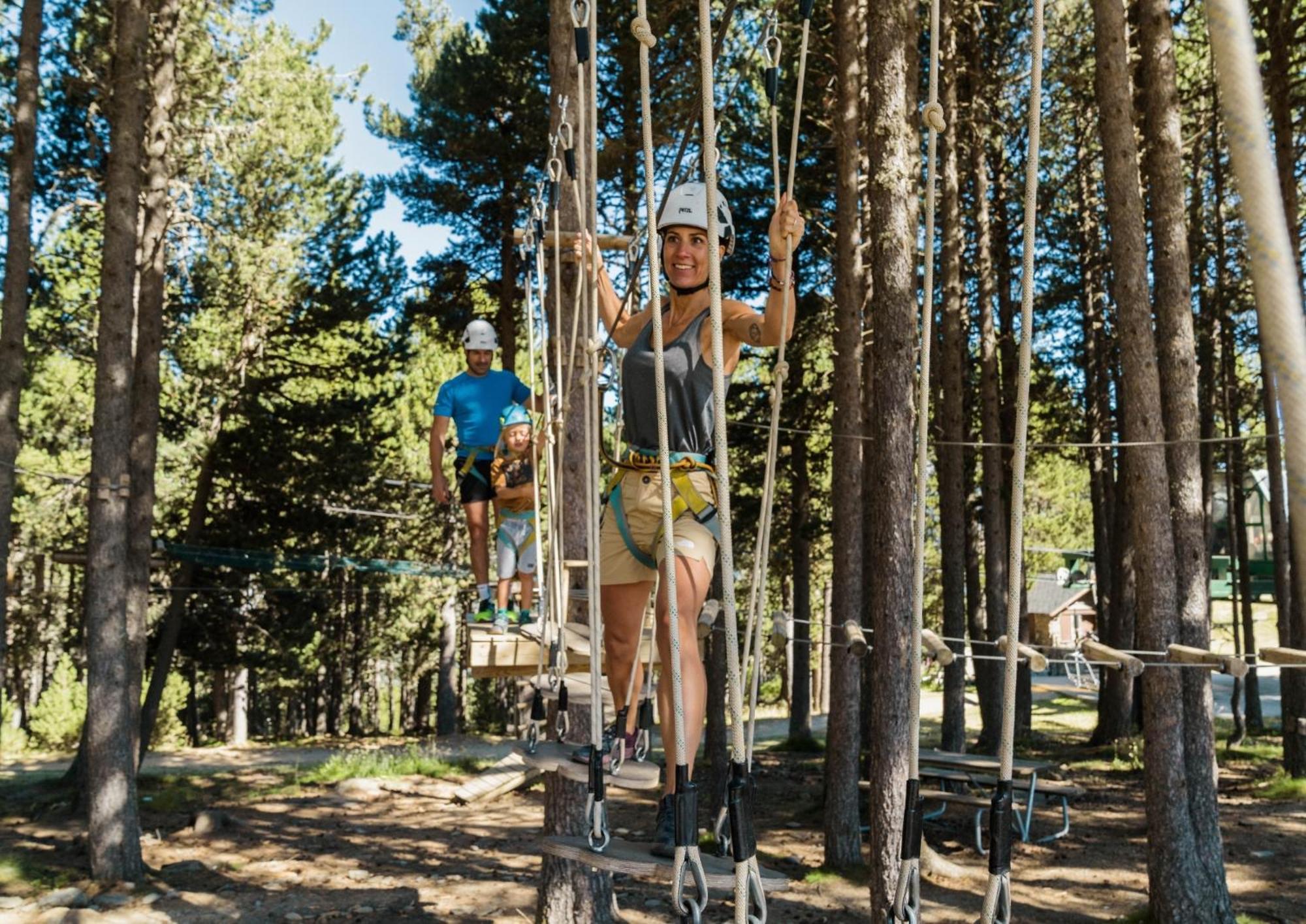 Apartamento Moderno El Bosque En Arinsal Luaran gambar